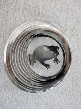 Windspiel Frosch